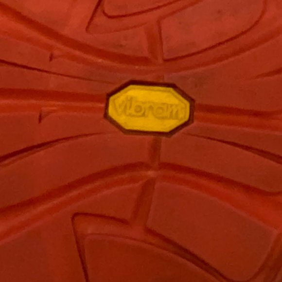 Chaco Z2 boulder style toe strap rainbow hiking sandals sz 9 - Picture 11 of 11